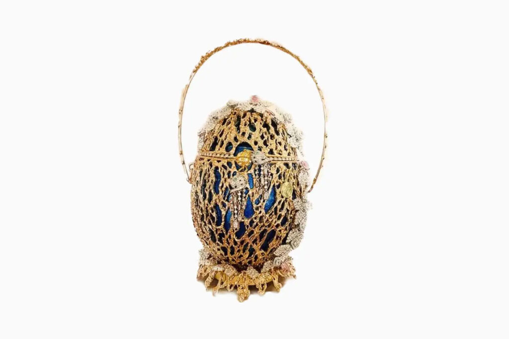 Tas-Termahal-di-Dunia-Debbie-Wingham's-Upcycled-Egg-Bag