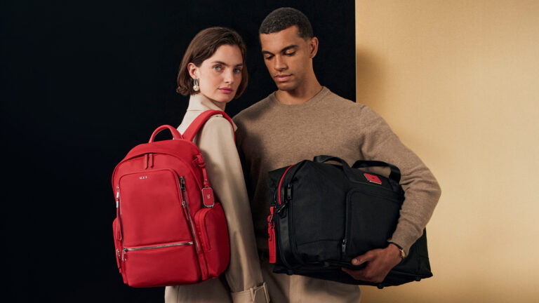 TUMI GIFT JOY