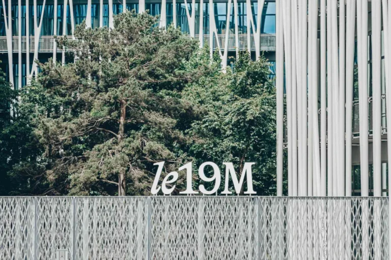 Le 19M